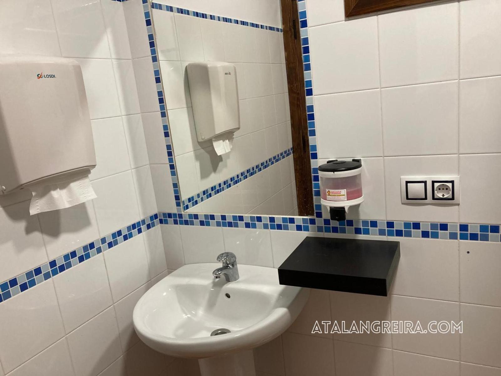 Albergue O Beque โมอาญา ภายนอก รูปภาพ